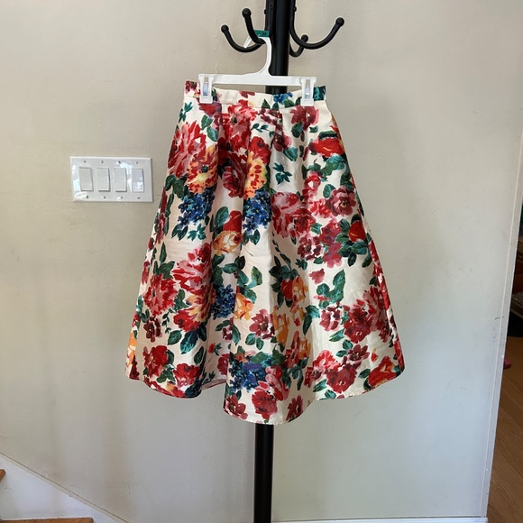 Floral Print A-Line Full Skirt Full Lining - Picture 4 of 12
